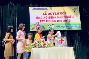 Chương trình tặng quà cho bệnh nhi tại Bệnh viện Nhi TW ngày 8/9/2019