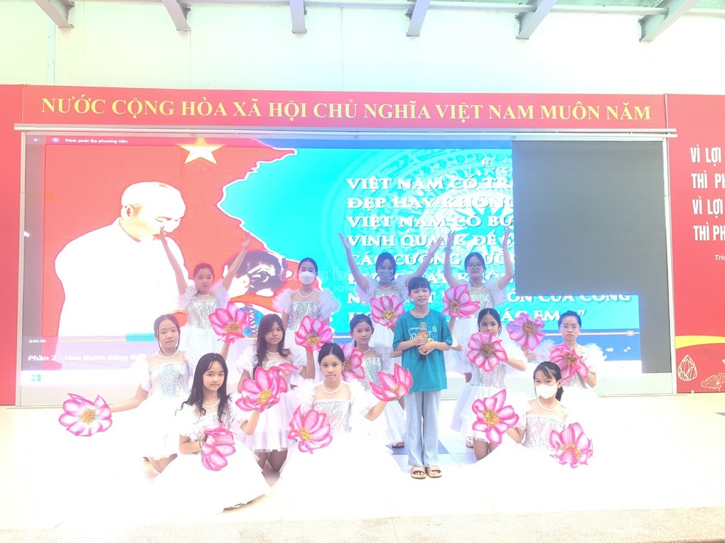 Liên đội Tiểu học Hoàng Hoa Thám tham gia cuộc thi “Kể chuyện Bác Hồ” Chào mừng kỷ niệm 82 năm ngày thành lập Đội TNTP Hồ Chí Minh