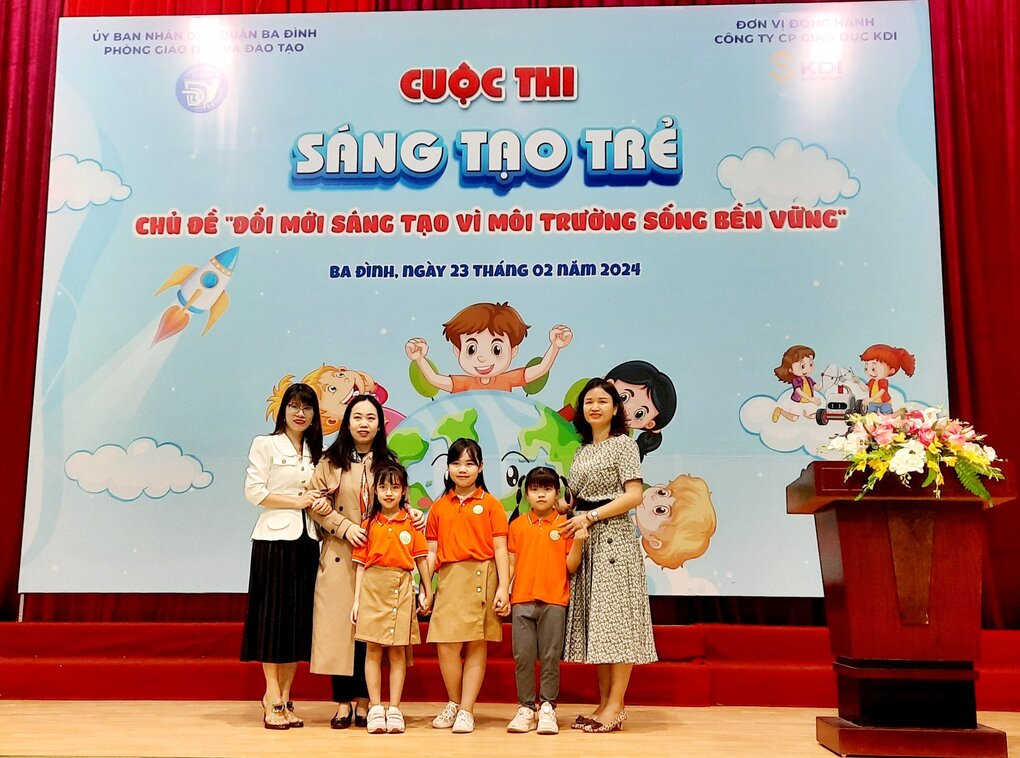 Học sinh trường Tiểu học Hoàng Hoa Thám tự tin, tỏa sáng tại Cuộc thi Sáng tạo trẻ - Quận Ba Đình