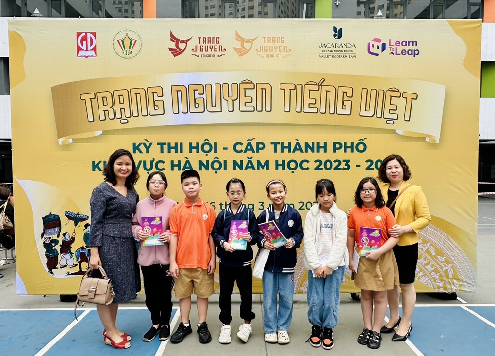 Học sinh Khối 4, 5 trường Tiểu học Hoàng Hoa Thám tự tin  tham dự Kỳ thi Hội - cấp Thành phố - Trạng nguyên Tiếng Việt.
