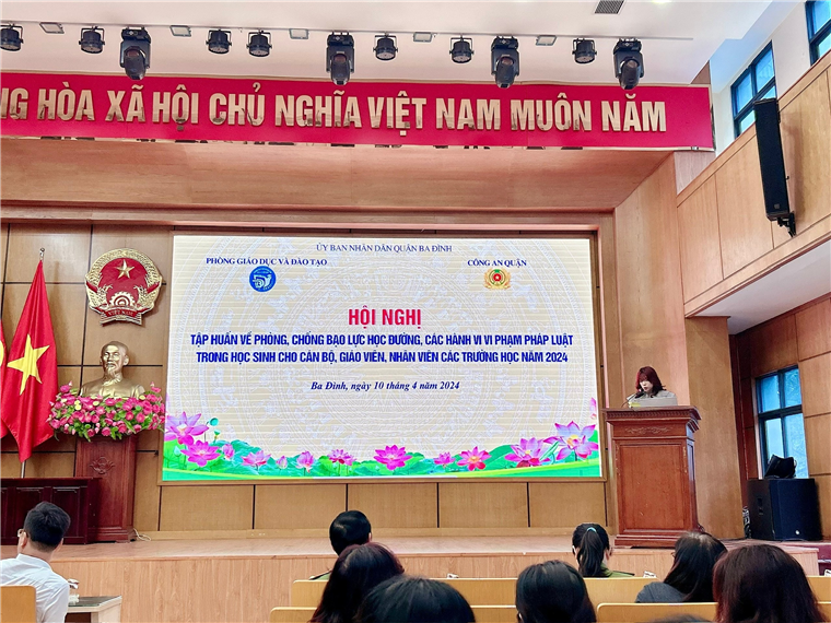 Trường Tiểu học Hoàng Hoa Thám tham dự Hội nghị Tuyên truyền pháp luật cho cán bộ, giáo viên ngành Giáo dục quận Ba Đình